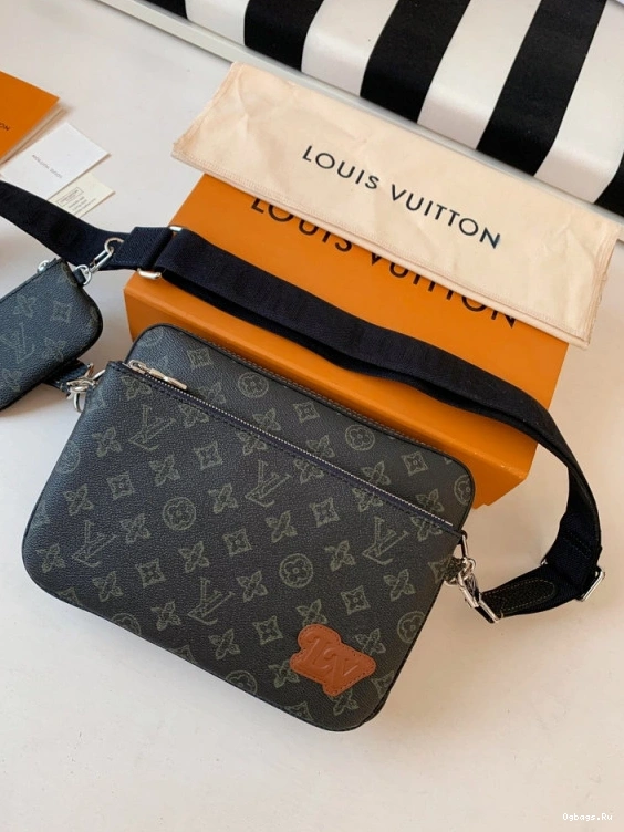 TRIO VUITTON MESSENGER LOUIS 0121